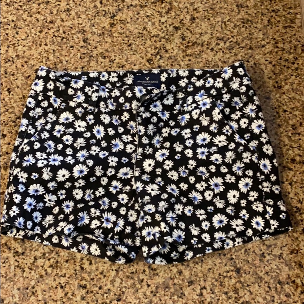 Floral American Eagle Shorts!